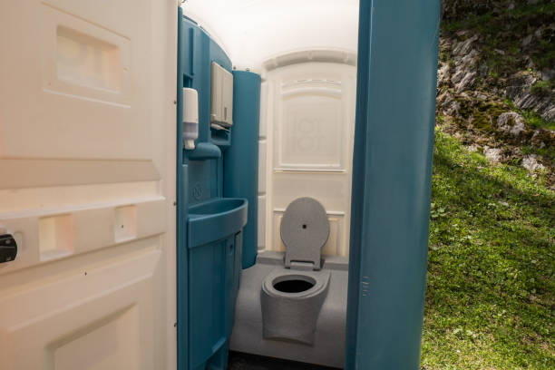 Best Portable Restroom Maintenance and Cleaning  in Locust Grove, OK